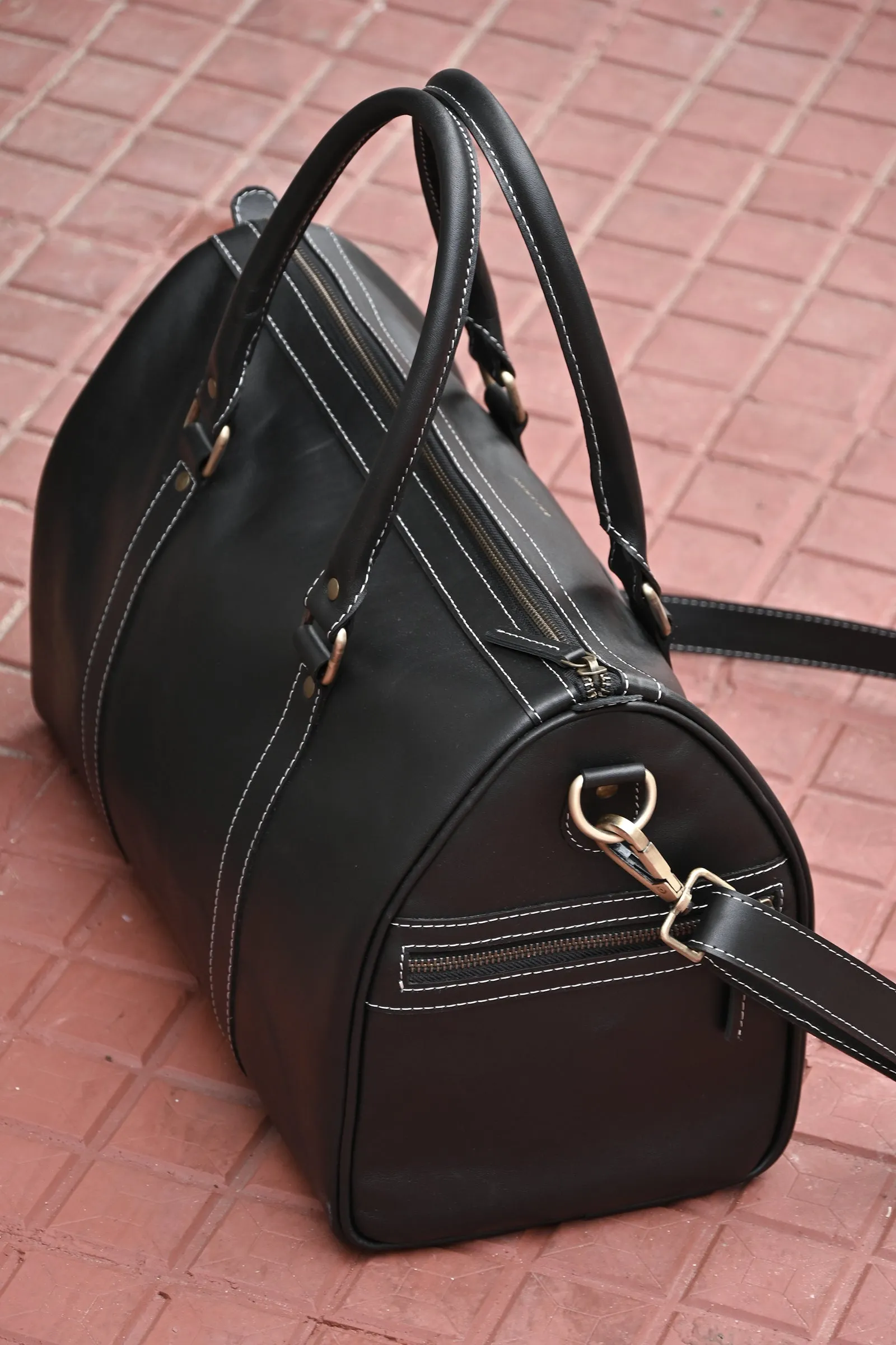 AVIATOR  - LEATHER HAND BAG