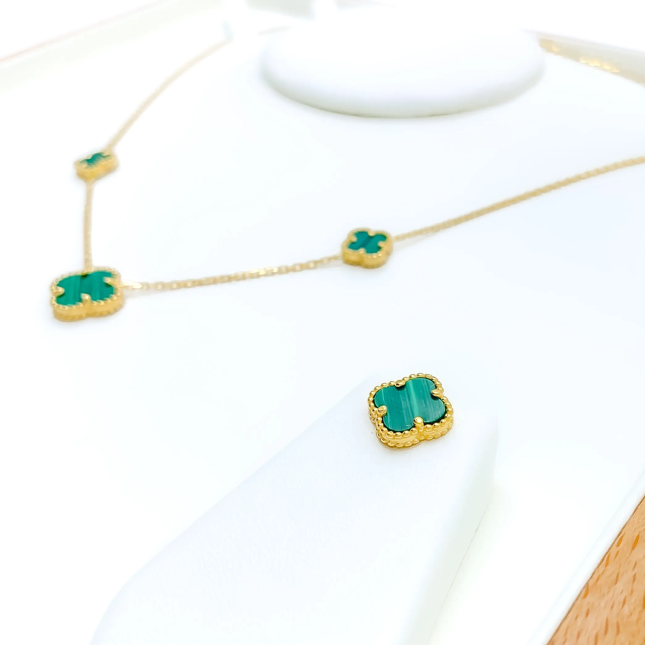 Beautiful Triple Malachite Clover 21k Gold Necklace Set