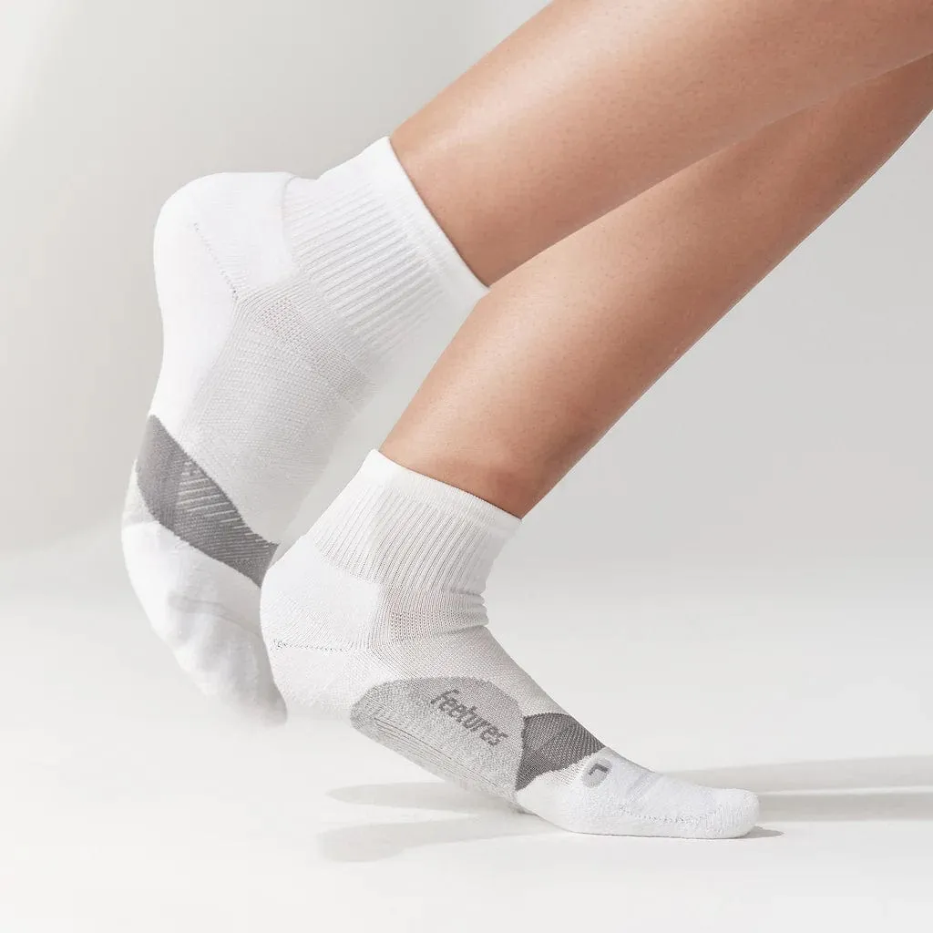 Feetures Elite Light Cushion Quarter Socks - Unisex