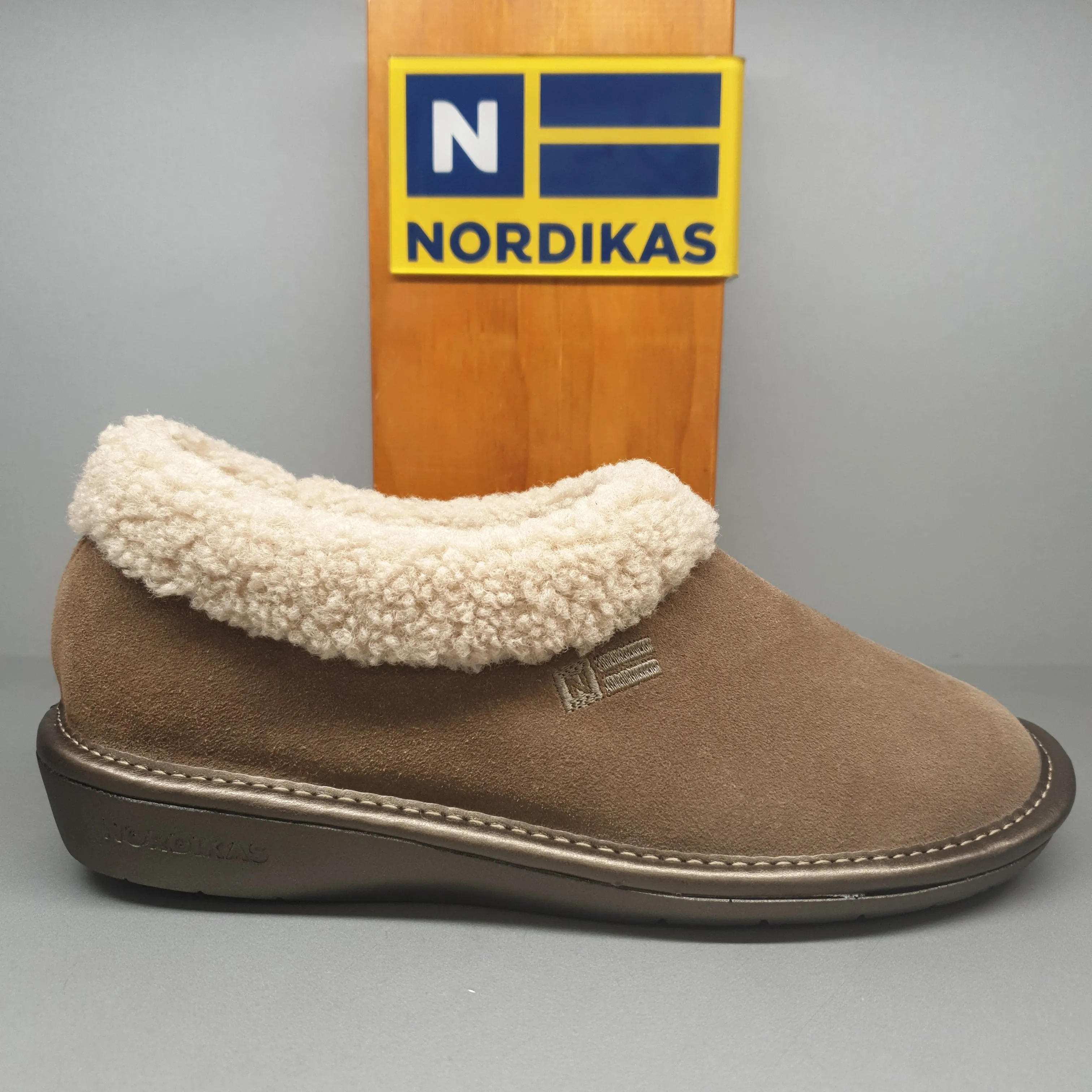 Nordikas 1754-O/4 - Afelpado Piedra / Stone