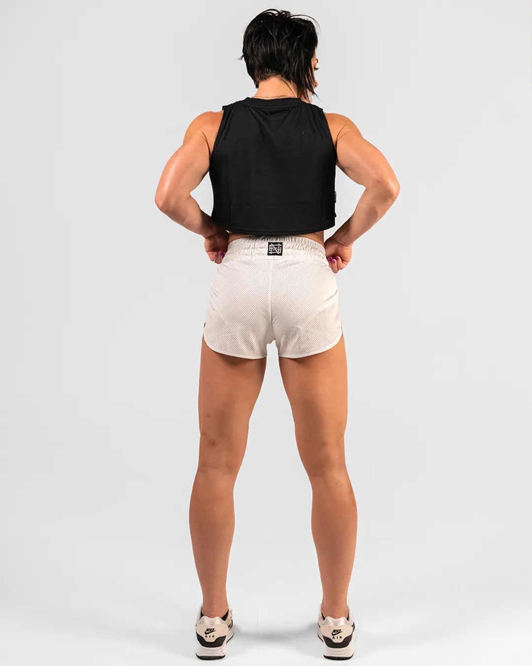 WOMENS MOMENTUM MESH SHORTS - WHITE